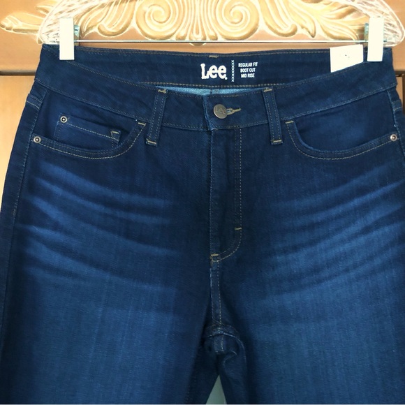 NWT Lee Women's Dark Indigo Bootcut Jeans - Picture 4 of 5